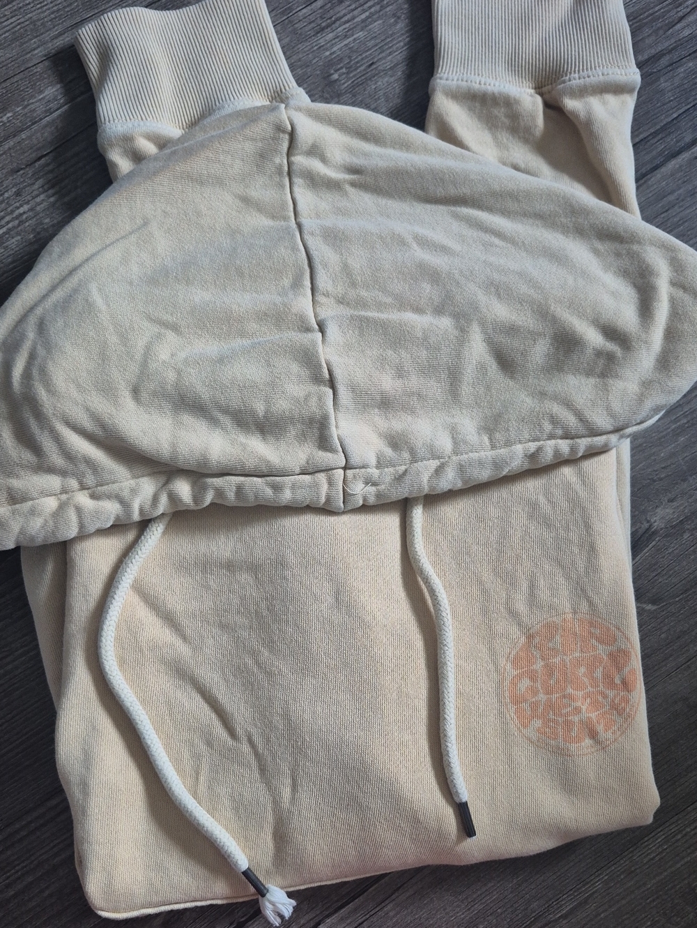 Rip Curl 100% Cotton Pullover Hoodie with Branded Tag